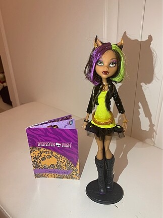 Monster High Bebeği