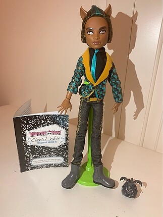 Monster High Bebeği