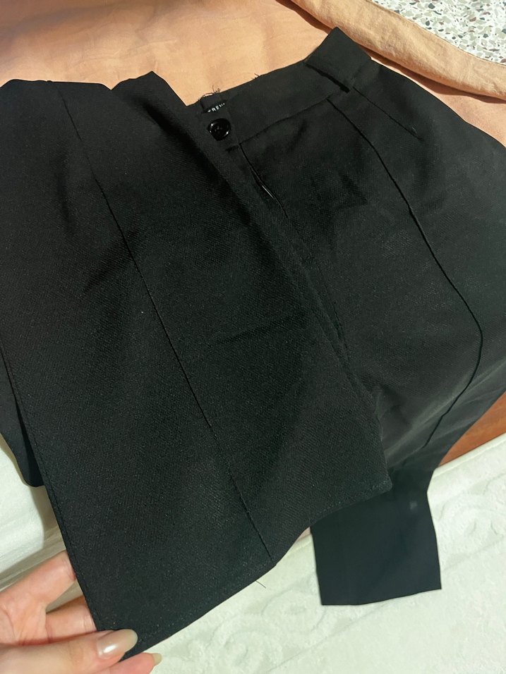 Düğmeli Siyah Kadın Kumaş Pantolon - Görsel 5