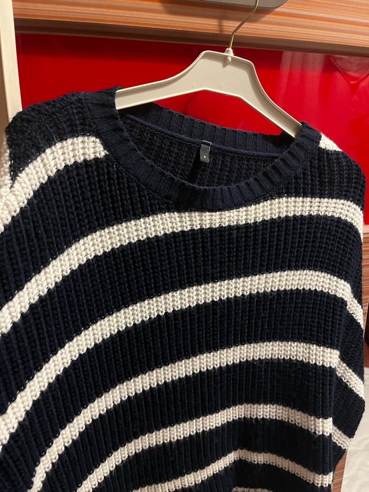 Lacivert Beyaz Çizgili Örgü Kadın Kazak - Görsel 2