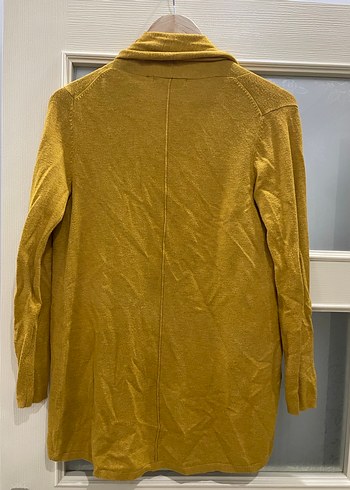 Sarı Dökümlü Kadın Hırka - Görsel 4