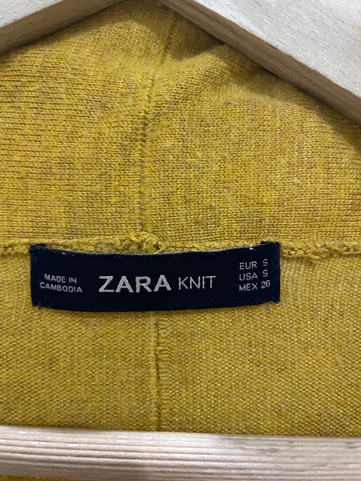 Sarı Dökümlü Kadın Hırka - Görsel 2