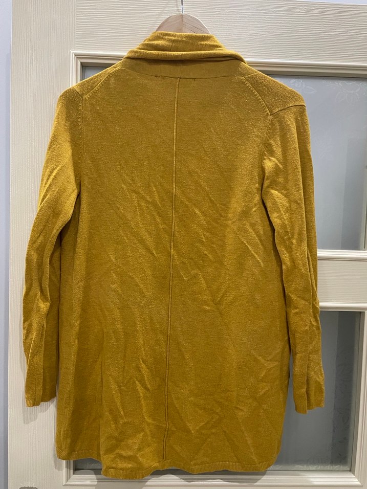 Sarı Dökümlü Kadın Hırka - Görsel 4