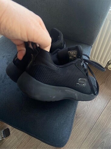 33 Beden Skechers çocuk ayakkabısı