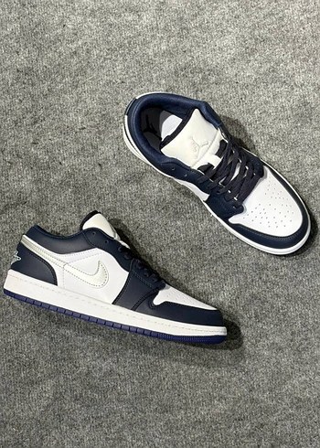 Nike NIKE AIR JORDAN 1 LOW MIDNIGHT NAVY