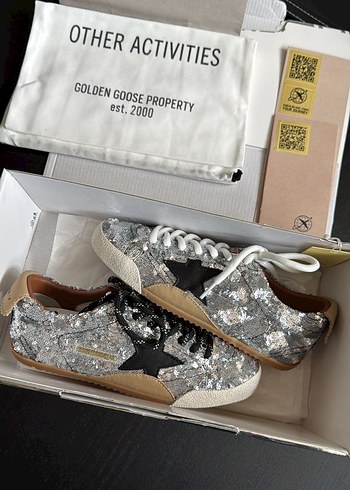 Golden Goose