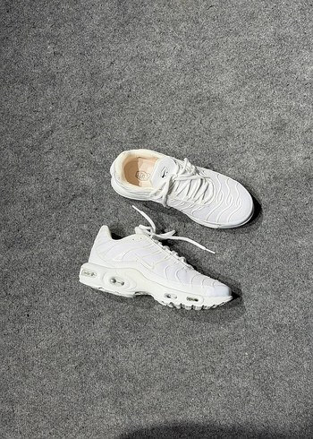 NİKE AİR MAX PLUS TN BEYAZ - Görsel 2