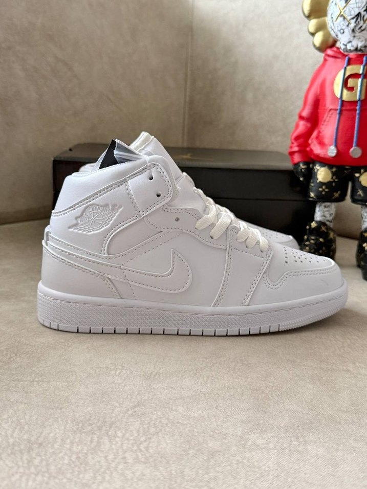 Nike Air Jordan High | Triple White - Görsel 2