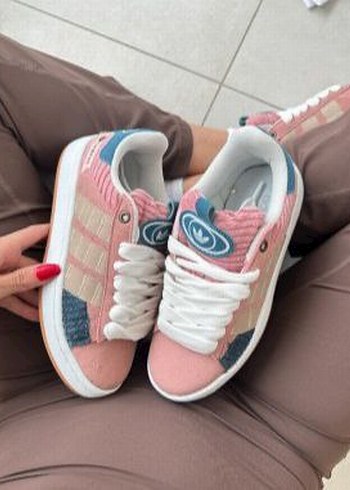 Adidas campus