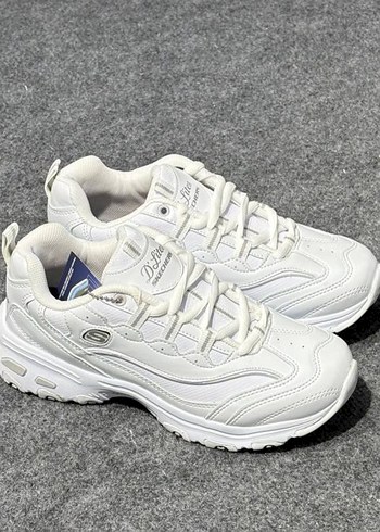 SKECHERS