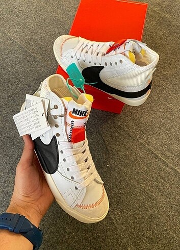 Nike Blazer MiD 