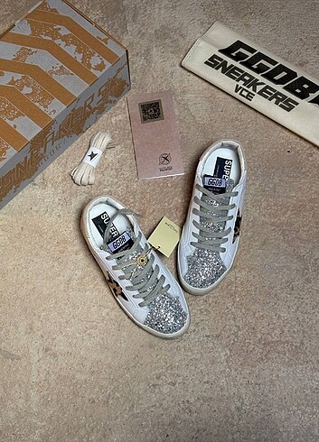 36 Beden çeşitli Renk GOLDEN GOOSE DELUXE LEOPAR