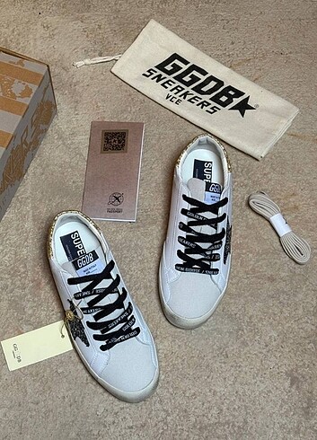 Golden Goose Deluxe GOLDEN GOOSE DELUXE ALTIN SİYAH