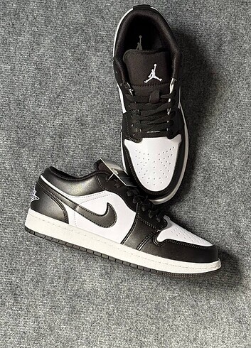 NİKE AİR JORDAN PANDA