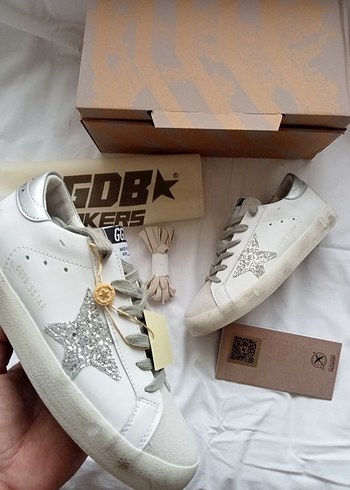Golden Goose Deluxe