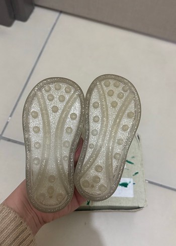 Beyaz Parıltılı Kız Çocuk Sandaletleri 23 numara - Görsel 3