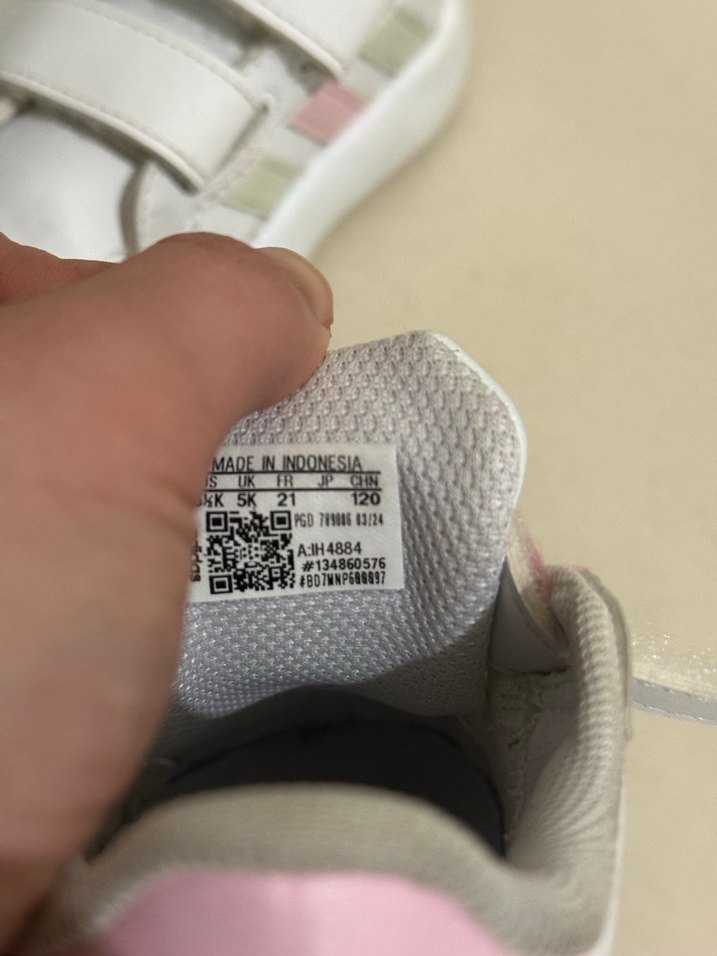 Kız Çocuk Beyaz Cırt Cırtlı Spor Ayakkabı - Görsel 4