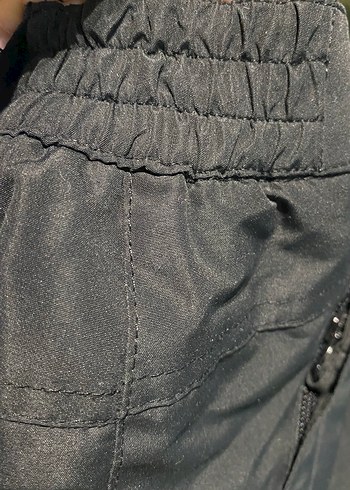 Askılı siyah kayak pantolonu - Görsel 9