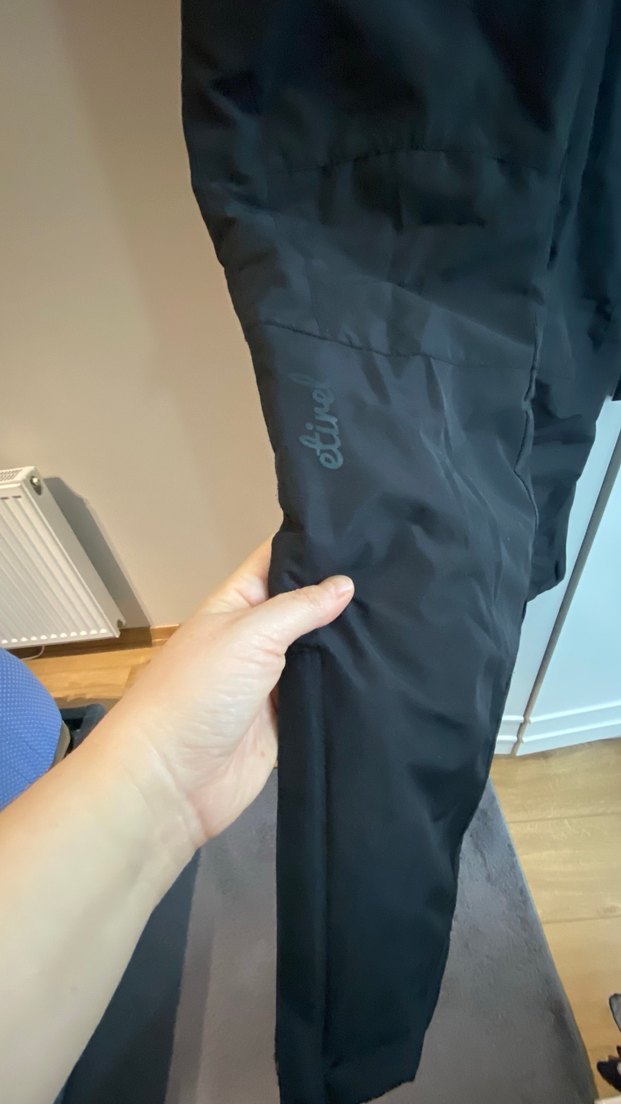 Askılı siyah kayak pantolonu - Görsel 2