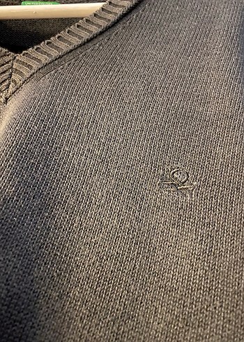 Benetton Siyah Kadın Kazak - Görsel 3