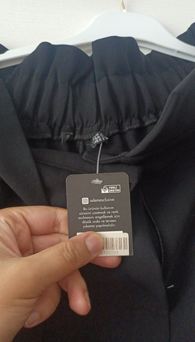 Kadın Siyah Kemerli Kumaş Pantolon - Görsel 4