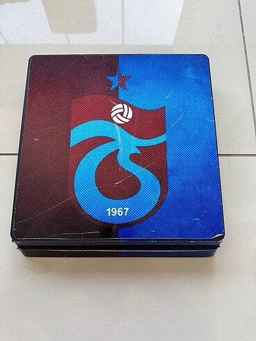 PLAYSTATİON 4 1 TB Slim Kasa