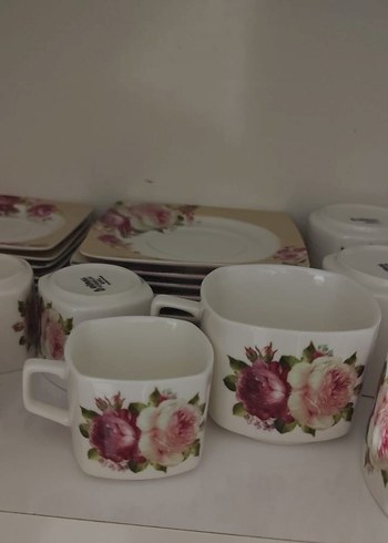 Pastel Çiçek Desenli Beyaz Porselen Fincan Takımı - Görsel 6