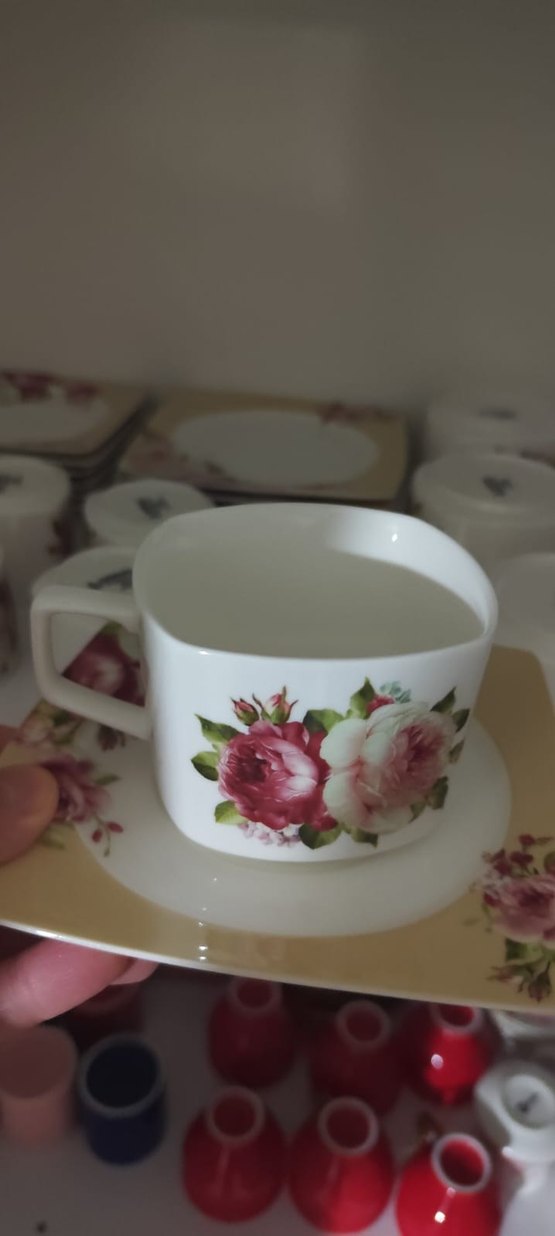 Pastel Çiçek Desenli Beyaz Porselen Fincan Takımı - Görsel 4