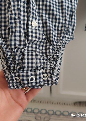 Gri Düğmeli Erkek Bebek Tulum - Görsel 3