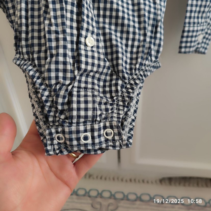 Gri Düğmeli Erkek Bebek Tulum - Görsel 3