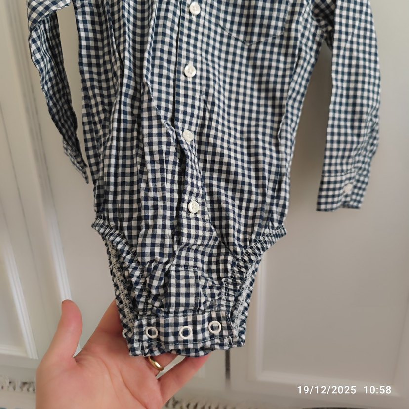 Gri Düğmeli Erkek Bebek Tulum - Görsel 2