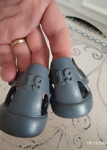 Gri Erkek Çocuk Bükümlü Kauçuk Terlik - Görsel 7