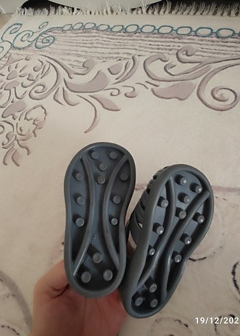 Gri Erkek Çocuk Bükümlü Kauçuk Terlik - Görsel 3