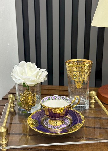 Mor ve Altın Renkli Porselen Fincan Takımı