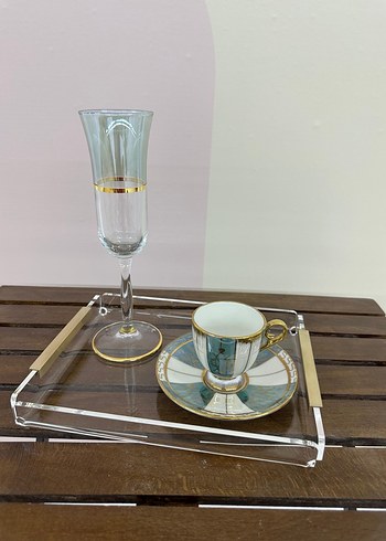 Altın Detaylı Şık Kahve Fincanı ve Kadeh Seti