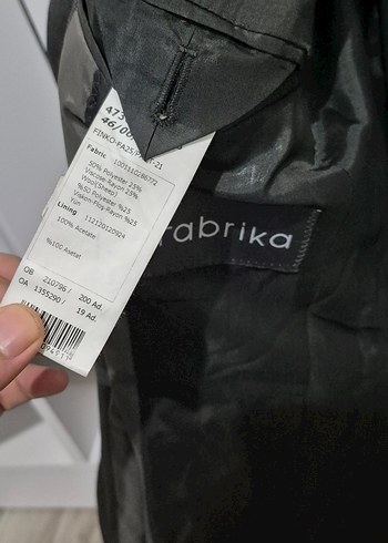 Gri Düğmeli Erkek Takım Elbise - Görsel 3