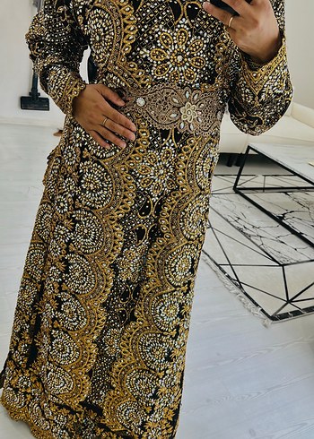 l Beden Ağır taşlı yöresel kaftan