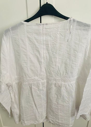 52 Beden H&M Beyaz Pamuklu V Yaka Uzun Kollu Büyük Beden Fistolu Bluz