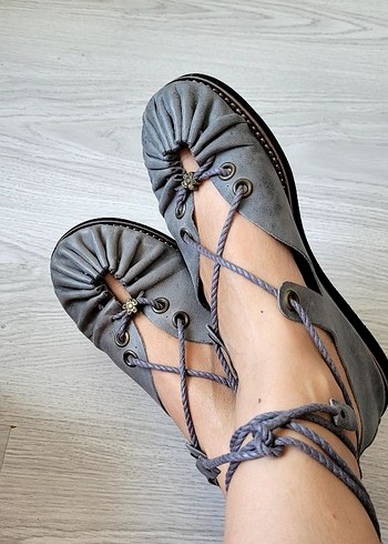 38 Beden Bağcıklı bodrum sandaleti