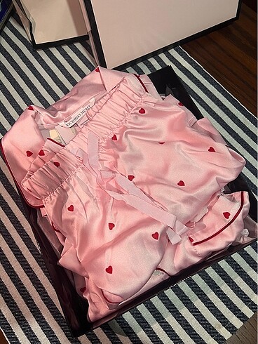 diğer Beden Victoria secret kalpli pijama