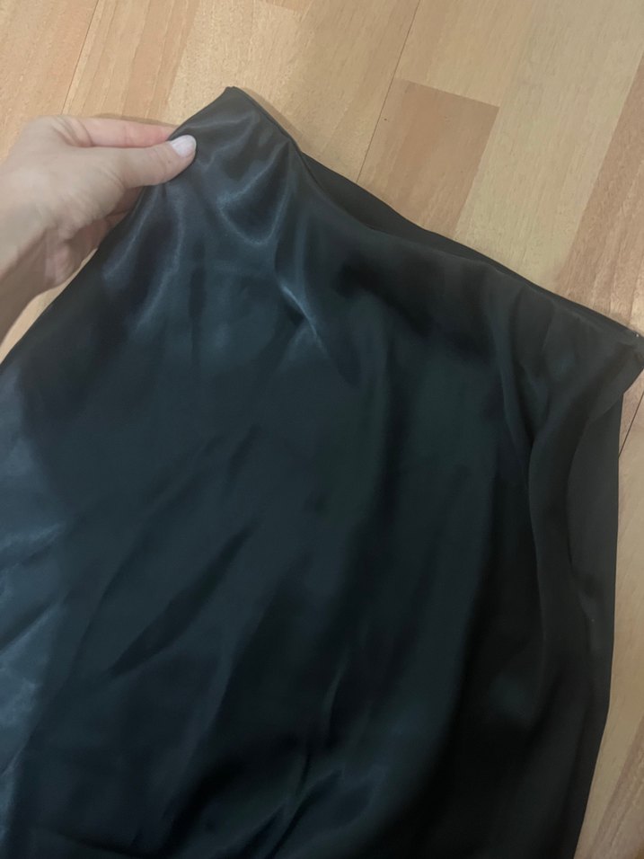 Drapeli Siyah  saten Uzun Kadın Etek - Görsel 3