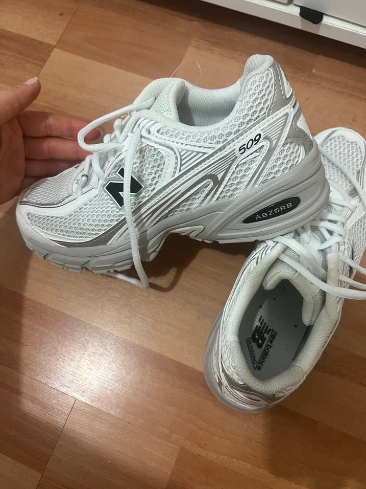 New Balance Kadın Beyaz Spor Ayakkabı - Görsel 2