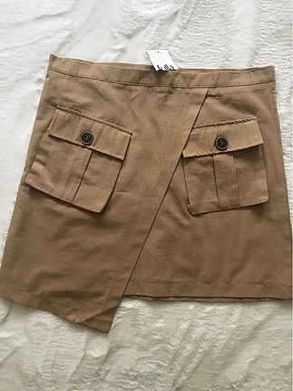 Camel rengi kapaklı mini etek