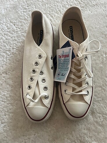 Kırık beyaz erkek converse