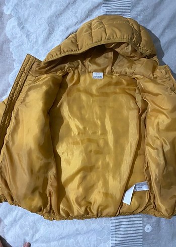 Sarı Kapüşonlu Erkek Çocuk Mont - Görsel 3