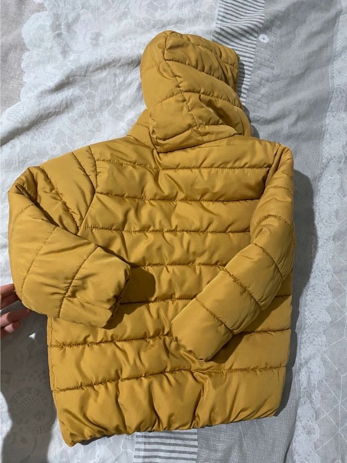 Sarı Kapüşonlu Erkek Çocuk Mont - Görsel 2