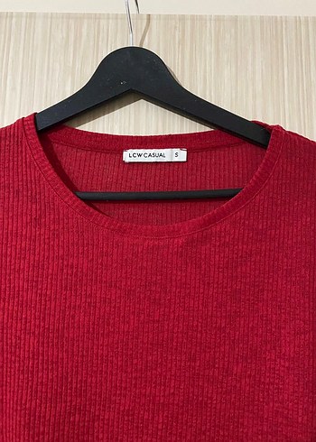 Kırmızı Kısa Kollu Fırfırlı Kadın Bluz - Görsel 2