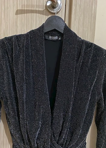 Drapeli V Yakalı Uzun Kollu Siyah Işıltılı Bluz - Görsel 2