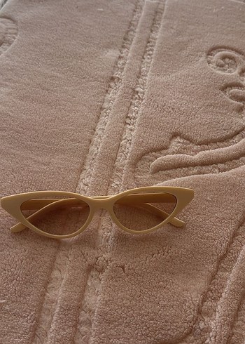 Şeffaf Beyaz Retro Kadın Gözlüğü - Görsel 2