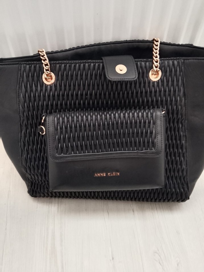 Zincir Detaylı Siyah Deri Kadın Çanta - Görsel 3